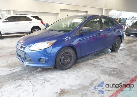 2012 Ford Focus S из США, поврежденный, VIN 1FAHP3E26CL234064